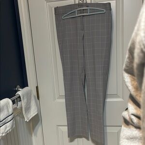 Amanda & Chelsea Light Gray Checkered Pants